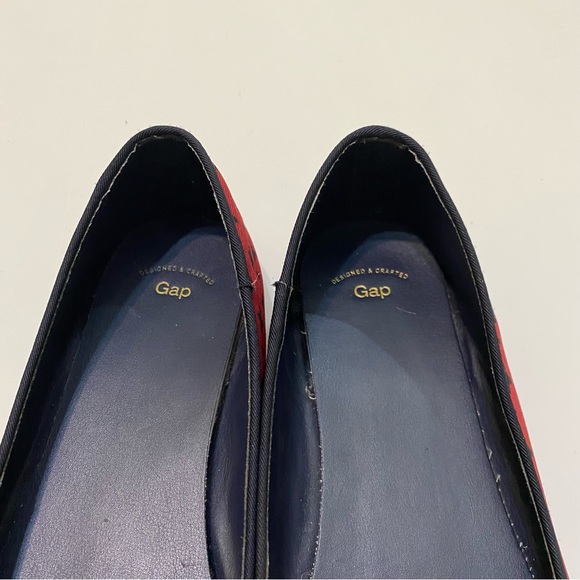 ⭐️ Gap red and blue size 7W shoes. - Picture 6 of 6